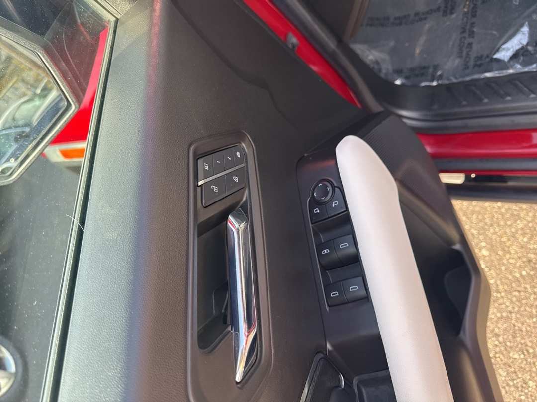 2023 GMC Canyon AT4X - Image 17