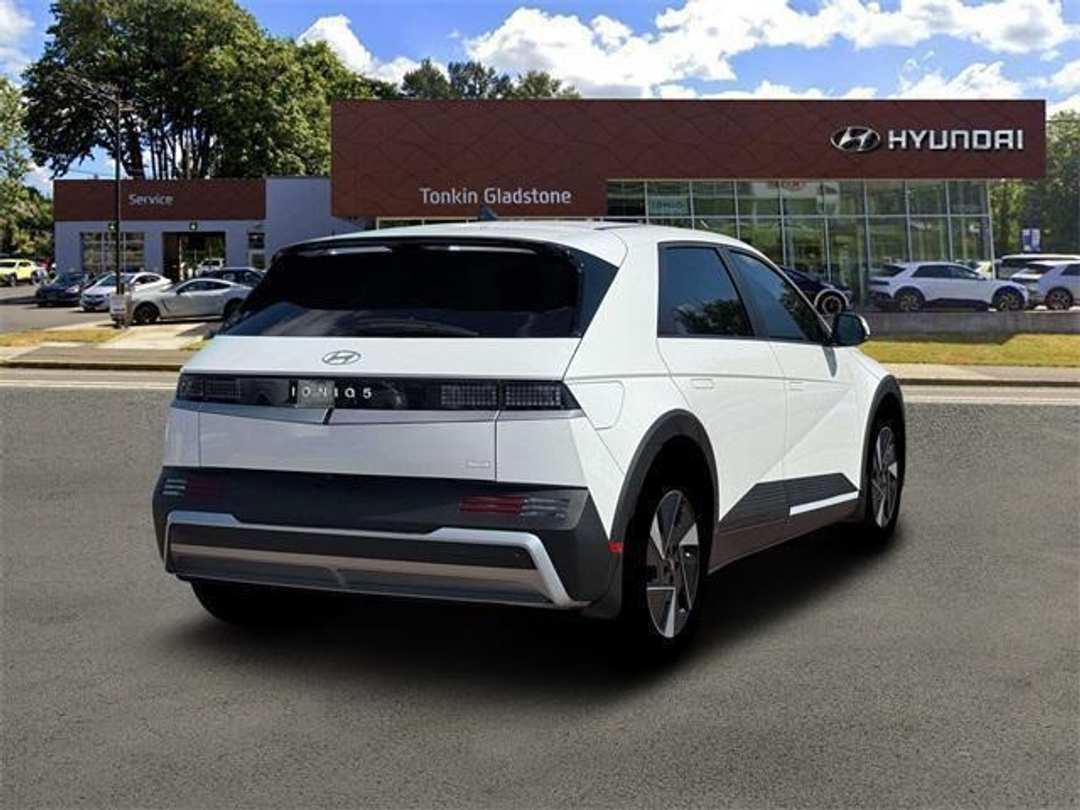 2026 Hyundai Ioniq 5 SEL - Image 7