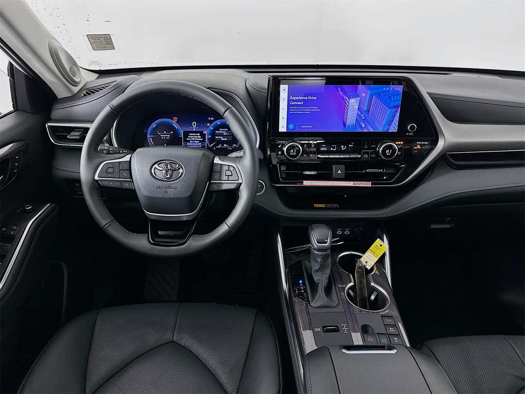 2026 Toyota Highlander Limited - Image 24