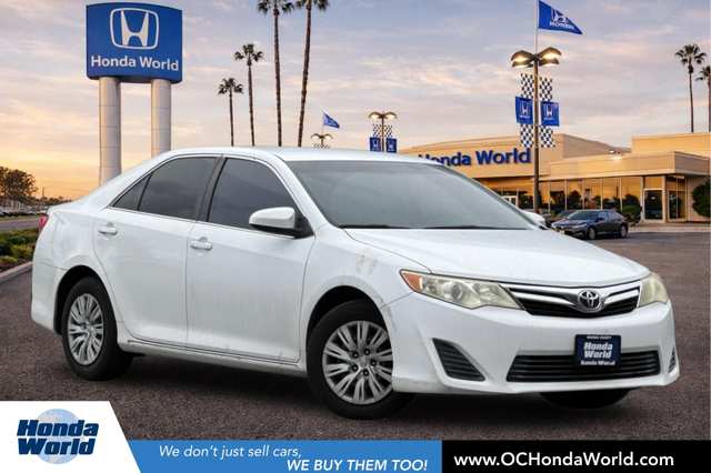 2012 Toyota Camry SE