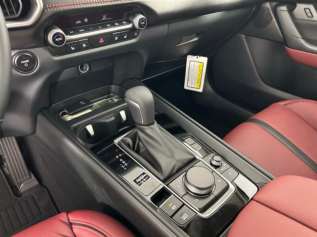 2026 MAZDA Cx-50 Premium - Image 21