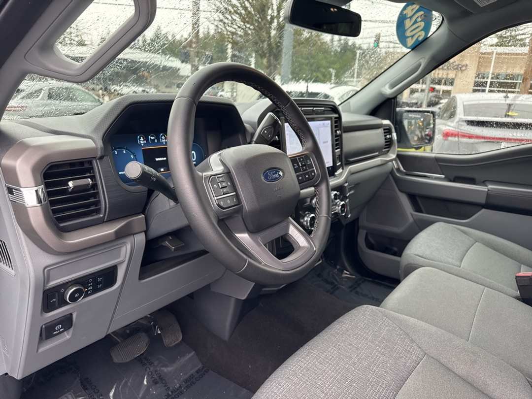 2024 Ford F-150 XLT - Image 19