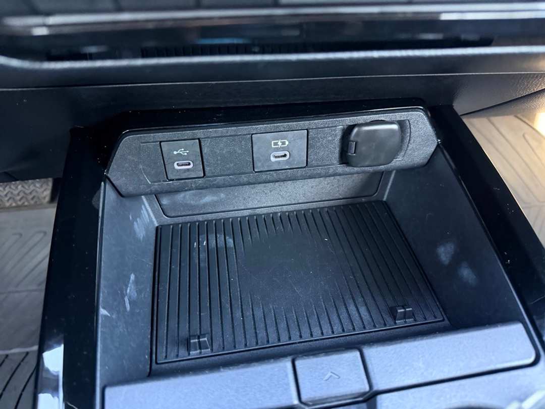 2024 Toyota Prius Prime XSE - Image 24