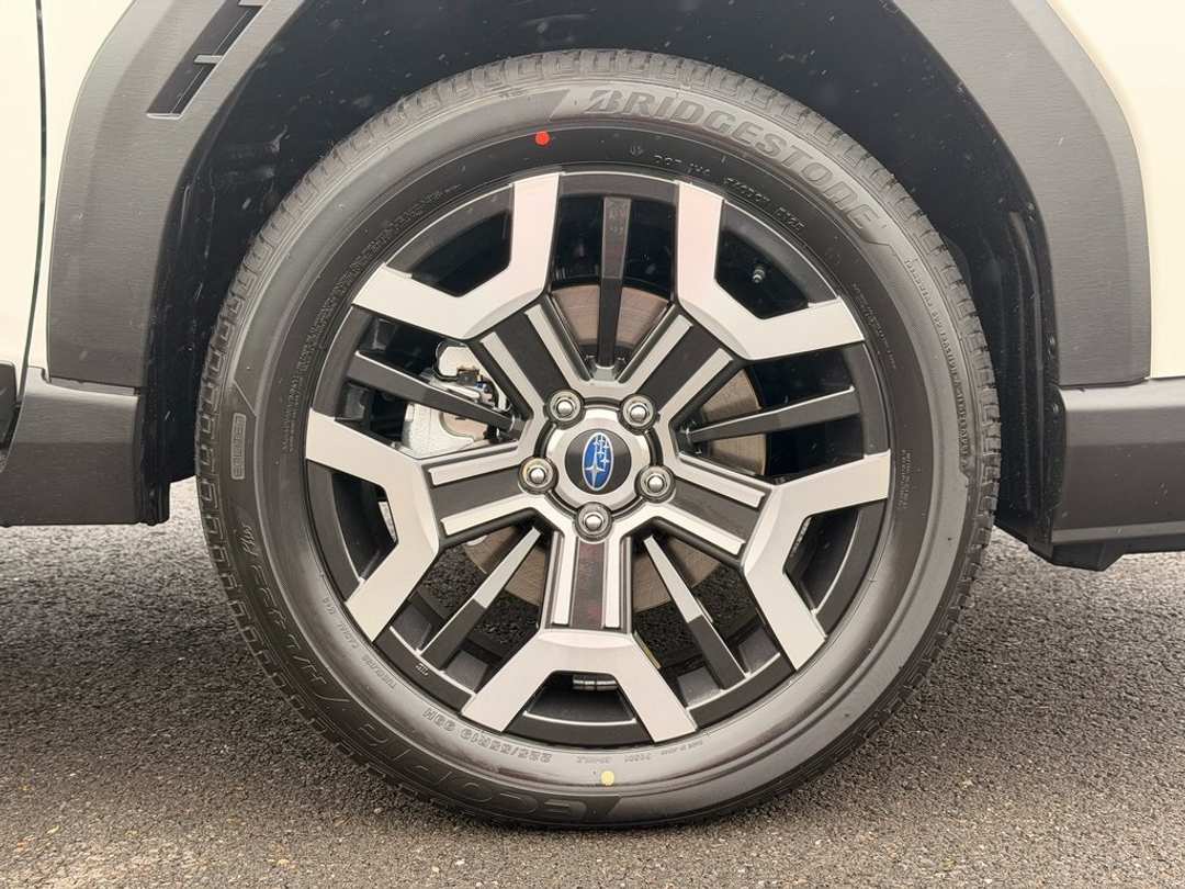 2026 Subaru Outback Touring XT - Image 9