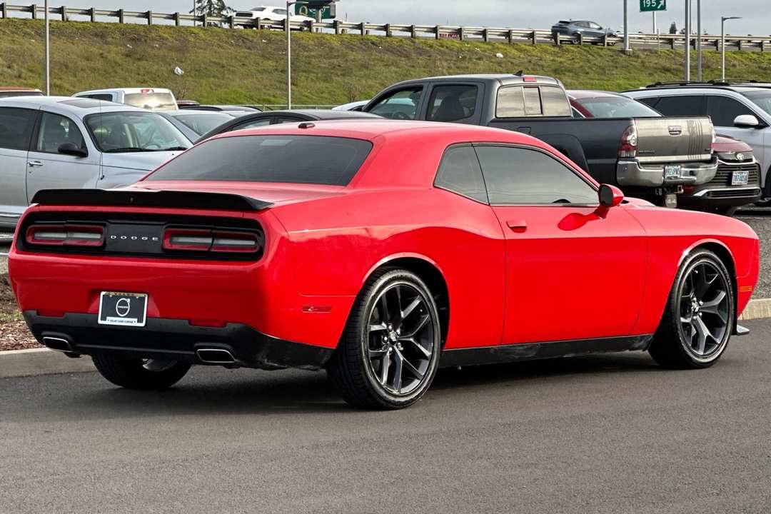 2019 Dodge Challenger GT - Image 3