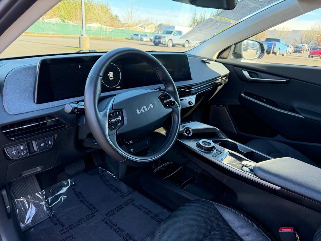 2022 Kia Ev6 Wind - Image 17
