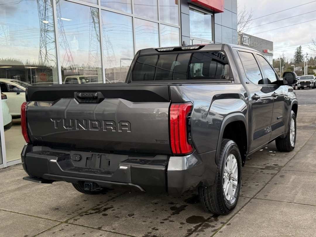 2025 Toyota Tundra SR5 - Image 7
