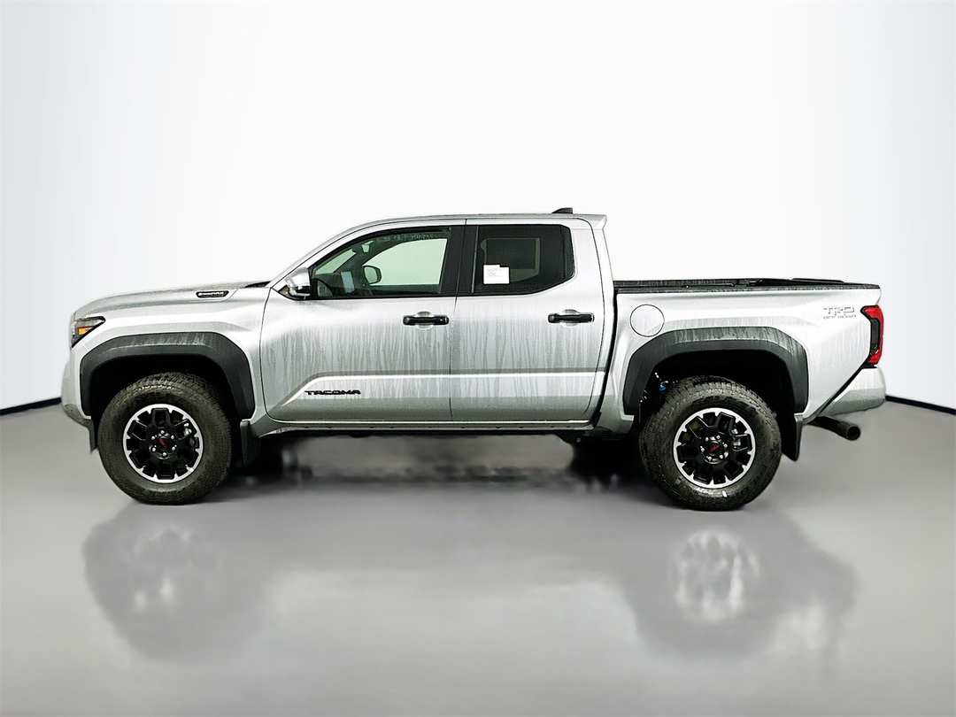 2025 Toyota Tacoma TRD Off Road - Image 4
