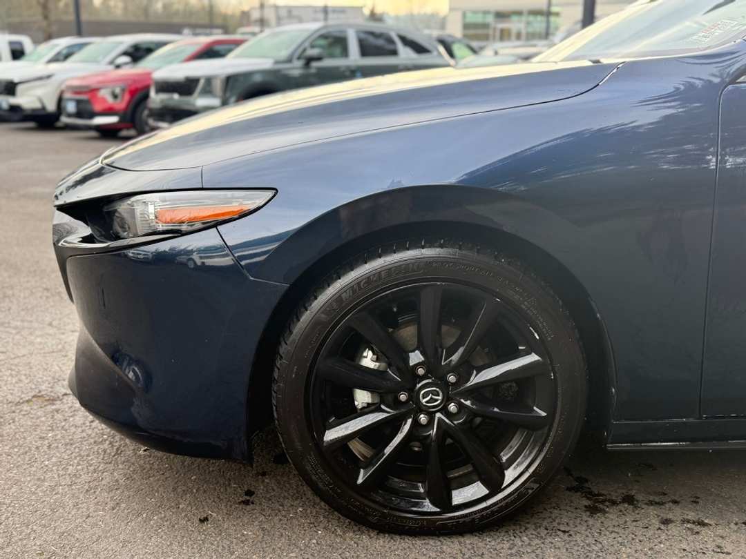 2020 MAZDA Mazda3 Premium - Image 5