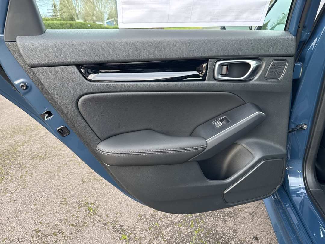 2026 Honda Civic Sport Touring - Image 14