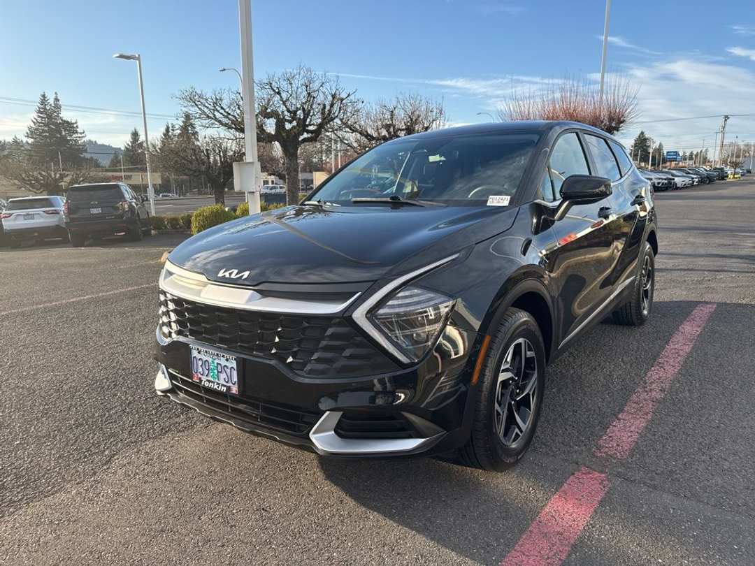 2024 Kia Sportage LX - Image 3