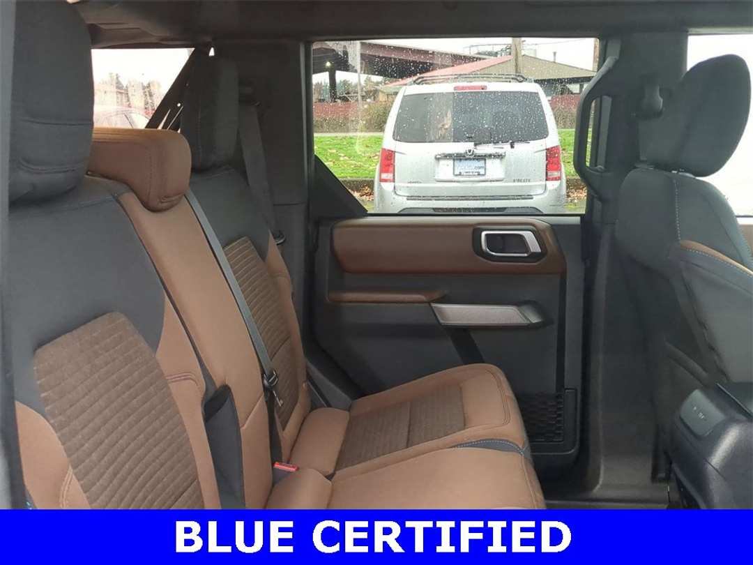 2023 Ford Bronco Outer Banks - Image 27