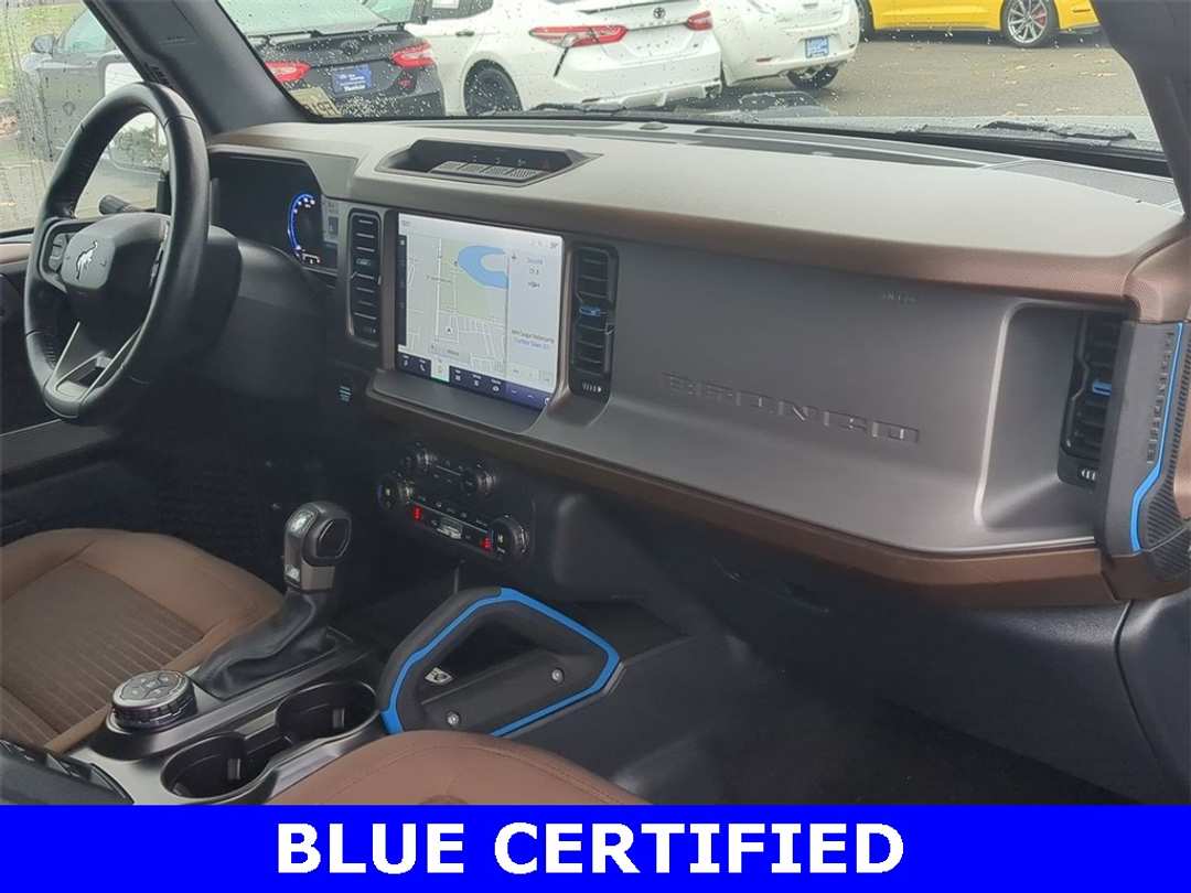 2023 Ford Bronco Outer Banks - Image 29