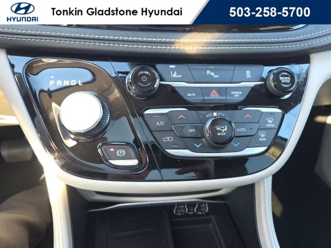 2023 Chrysler Pacifica Limited - Image 19