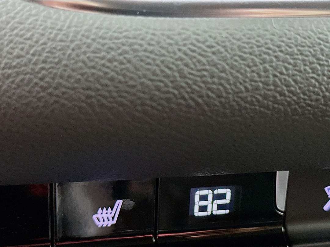 2025 Chevrolet Blazer LT - Image 21