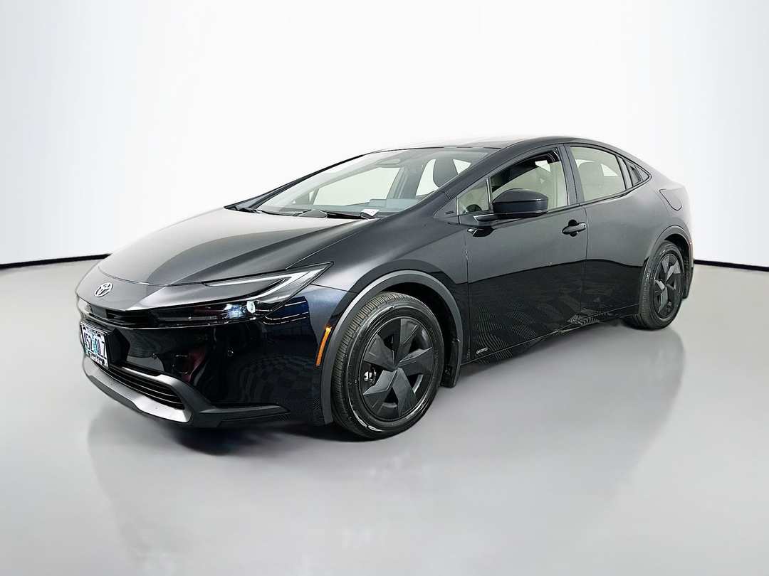 2025 Toyota Prius Limited - Image 3