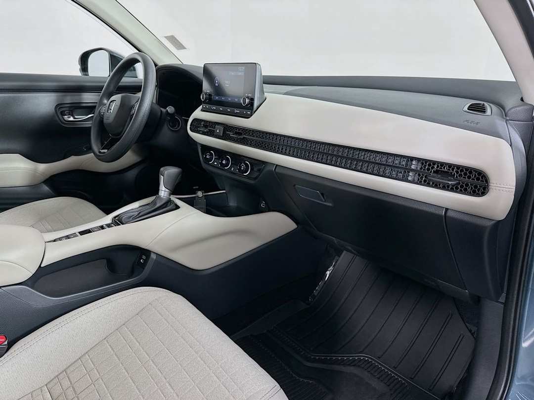 2025 Honda HR-V LX - Image 27