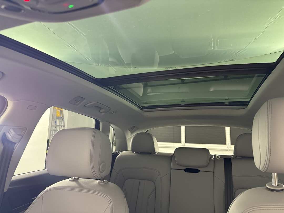 2022 Audi Q5 45 S line Premium - Image 29