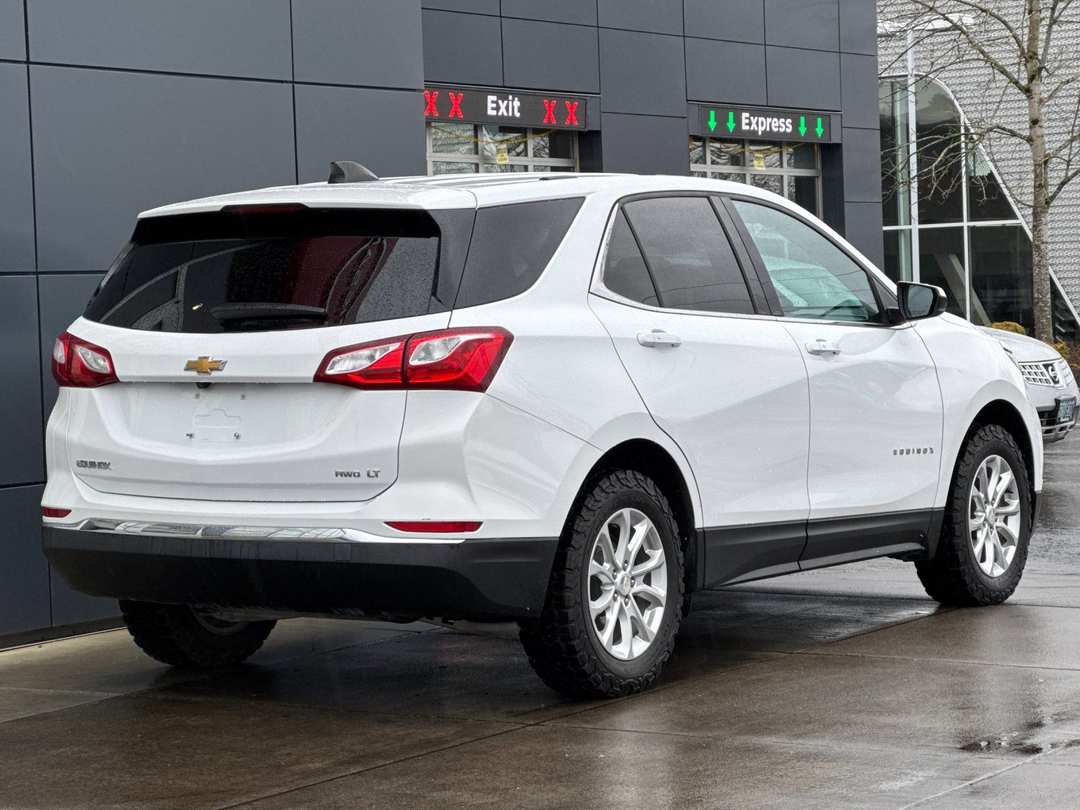 2019 Chevrolet Equinox LT - Image 3