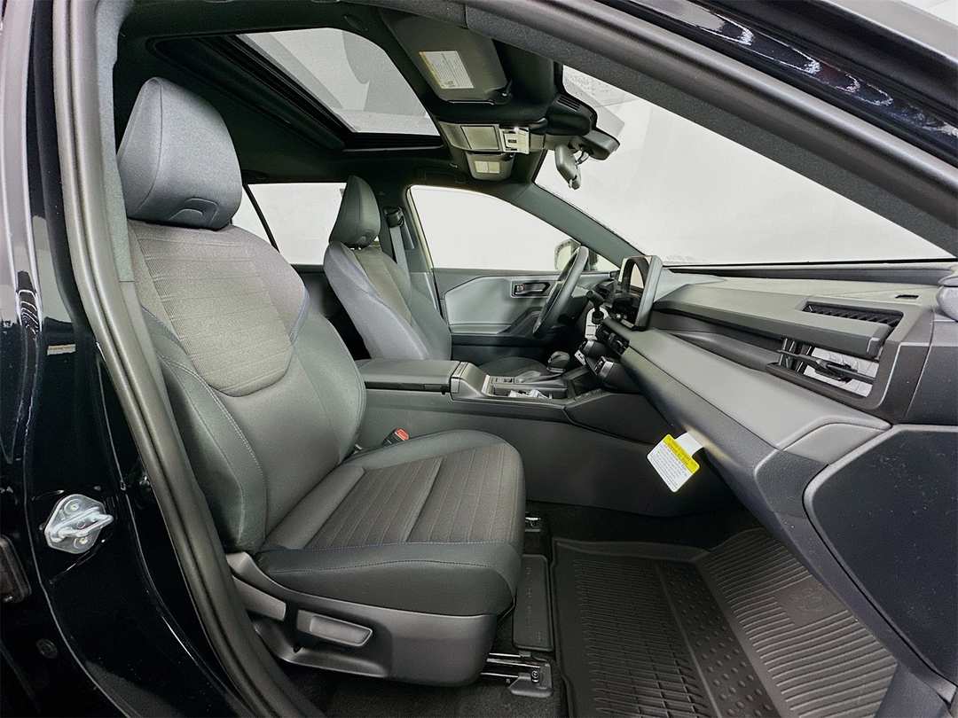 2026 Toyota Rav4 SE - Image 29