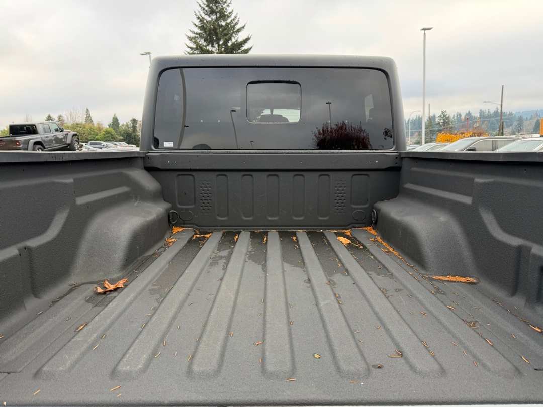 2021 Jeep Gladiator Sport - Image 11