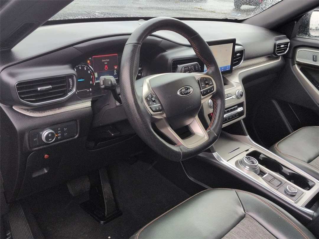 2022 Ford Explorer Timberline - Image 12