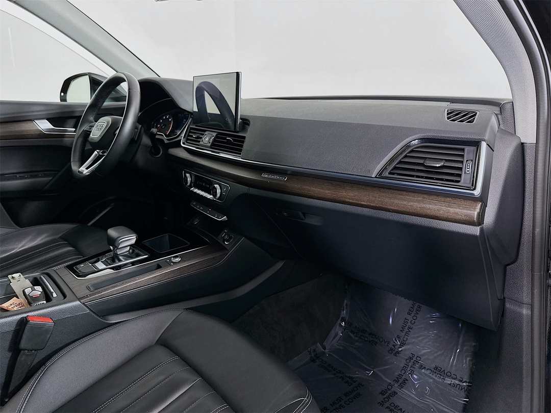 2022 Audi Q5 45 S line Premium - Image 29