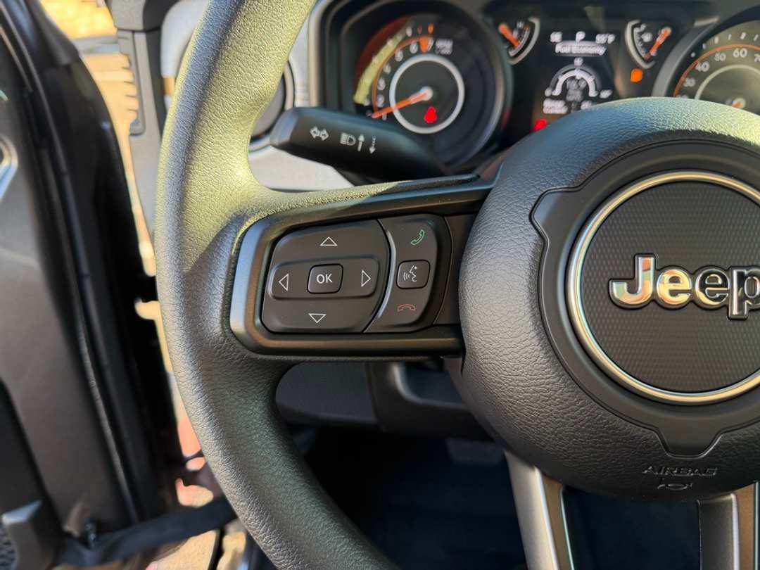 2026 Jeep Gladiator Sport - Image 17