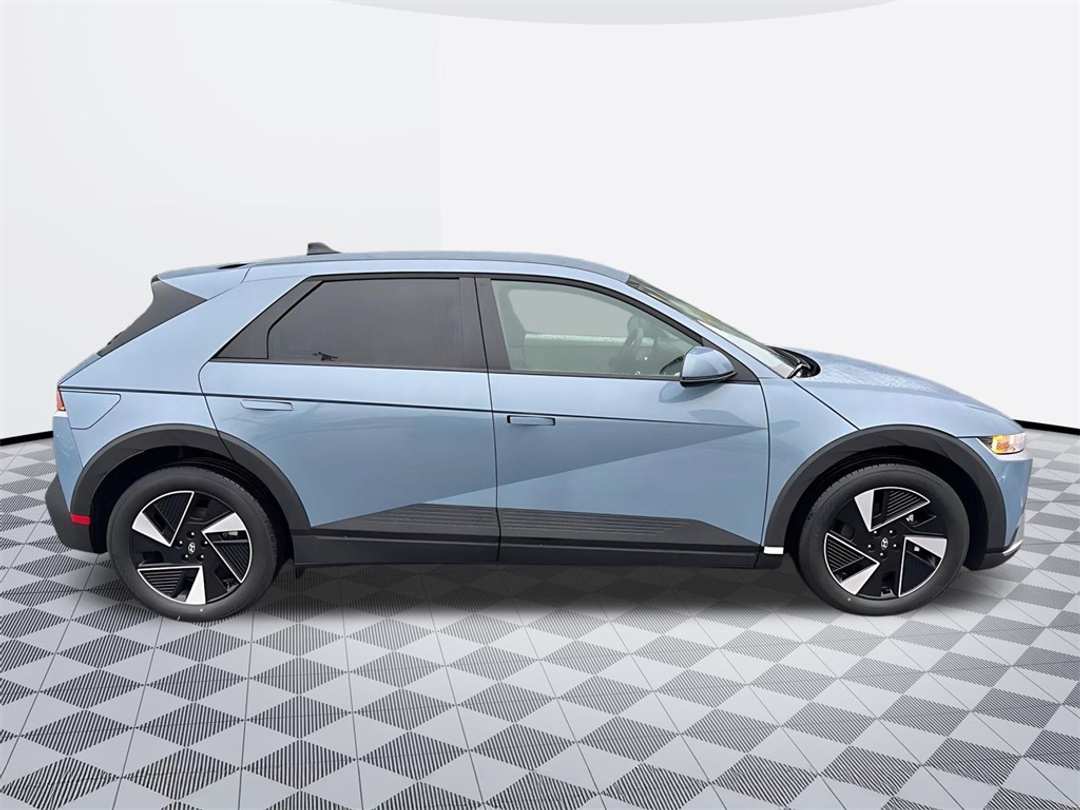 2026 Hyundai Ioniq 5 SEL - Image 2