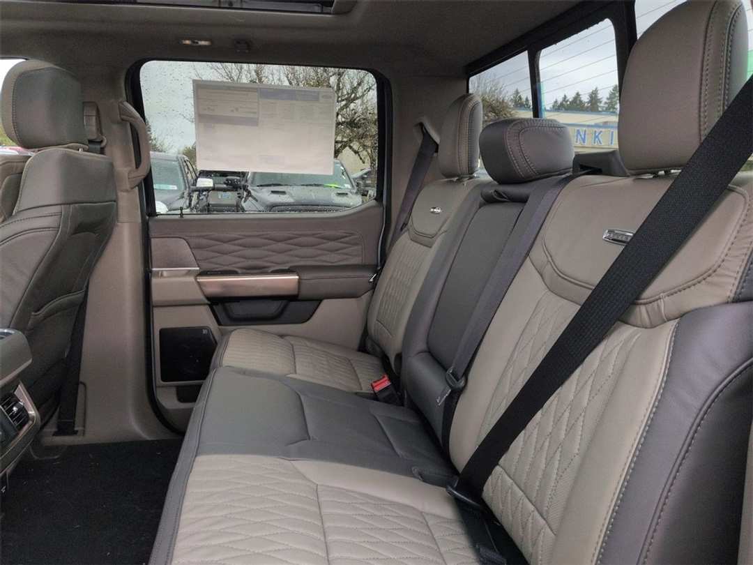 2026 Ford F-350Sd Platinum - Image 26