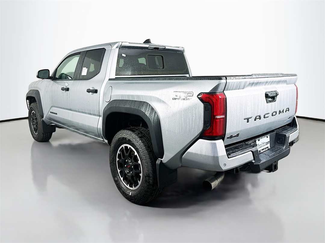 2025 Toyota Tacoma TRD Off Road - Image 5