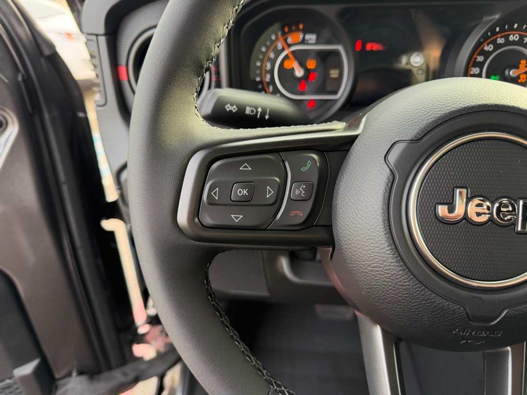 2026 Jeep Wrangler Rubicon X - Image 17