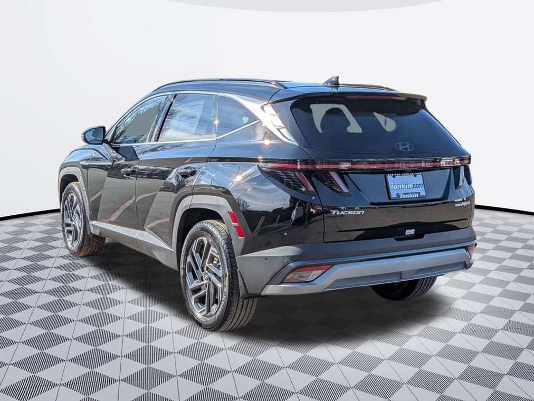 2026 Hyundai Tucson Limited - Image 3