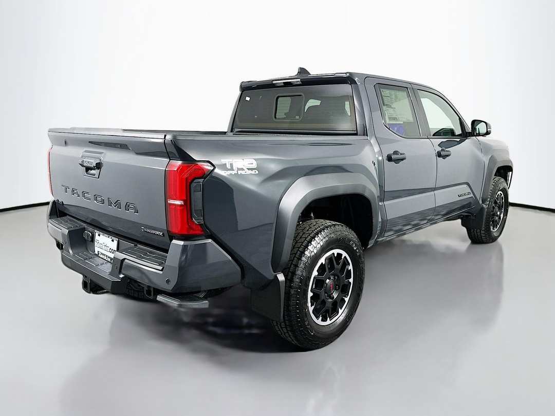 2025 Toyota Tacoma TRD Off Road - Image 7