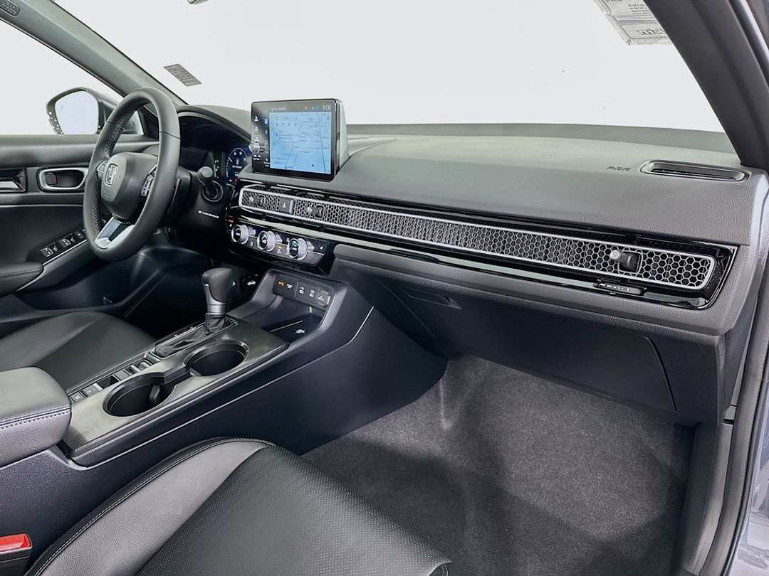 2026 Honda Civic Sport Touring - Image 30