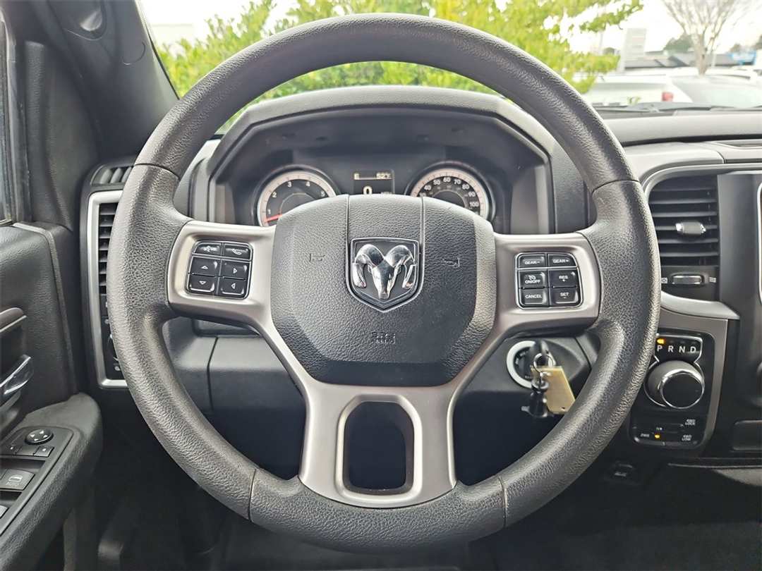 2021 Ram 1500 Classic Warlock - Image 14