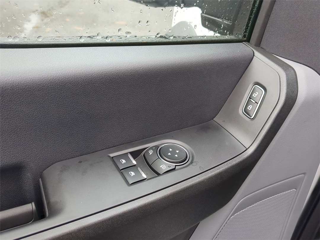 2024 Ford F-550Sd XL - Image 10