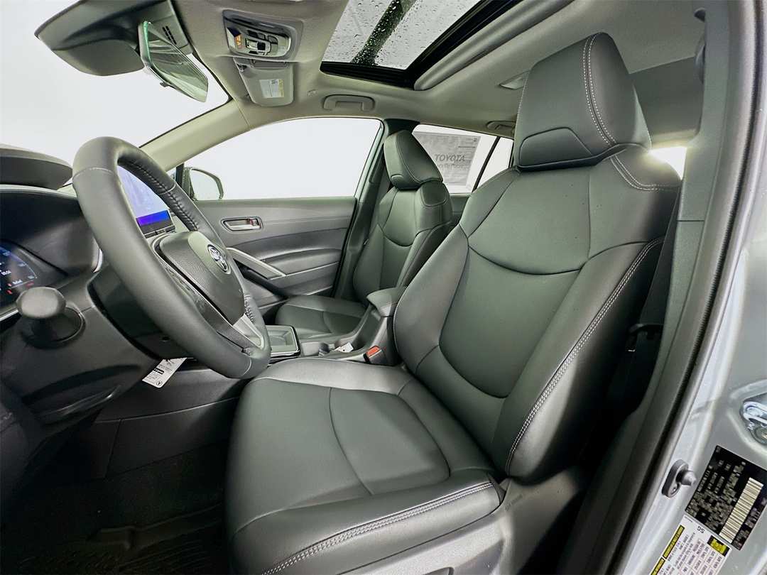 2026 Toyota Corolla Cross XLE - Image 21