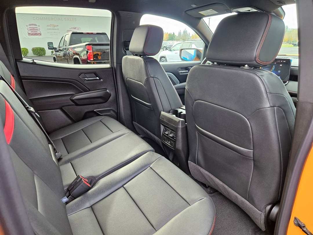 2026 Chevrolet Colorado Z71 - Image 37