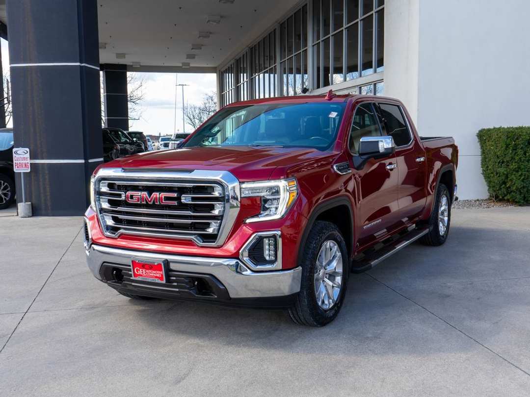 2021 GMC Sierra 1500 SLT - Image 3