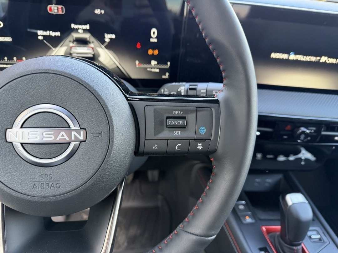 2026 Nissan Kicks SR - Image 18