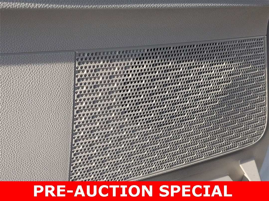 2014 Ford Expedition Limited - Image 11