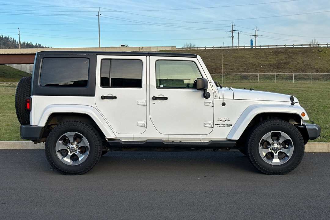 2018 Jeep Wrangler Jk Unlimited Sahara - Image 2