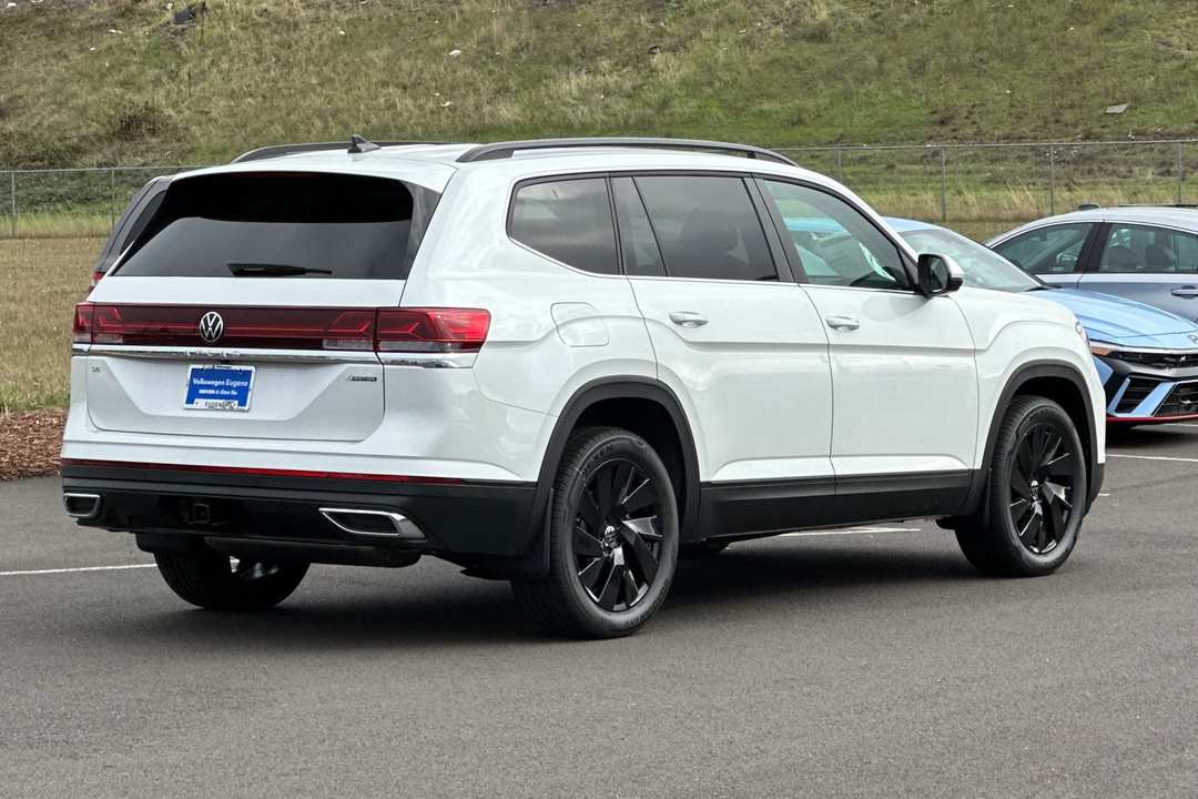 2026 Volkswagen Atlas 2.0T SE w/Technology - Image 3