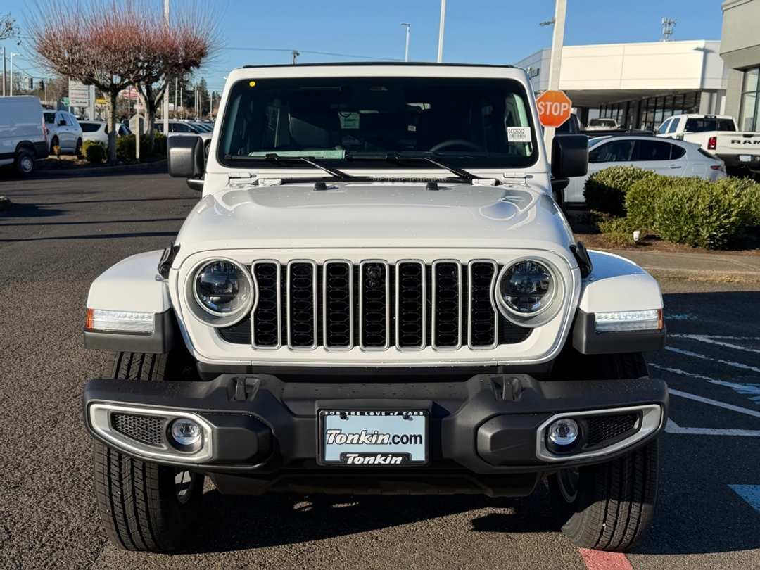2026 Jeep Wrangler Sahara - Image 3
