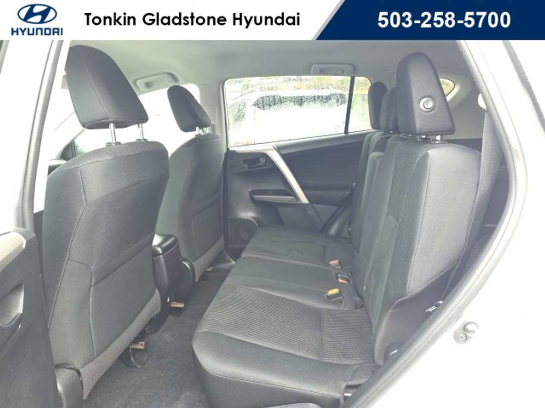 2017 Toyota Rav4 LE - Image 26