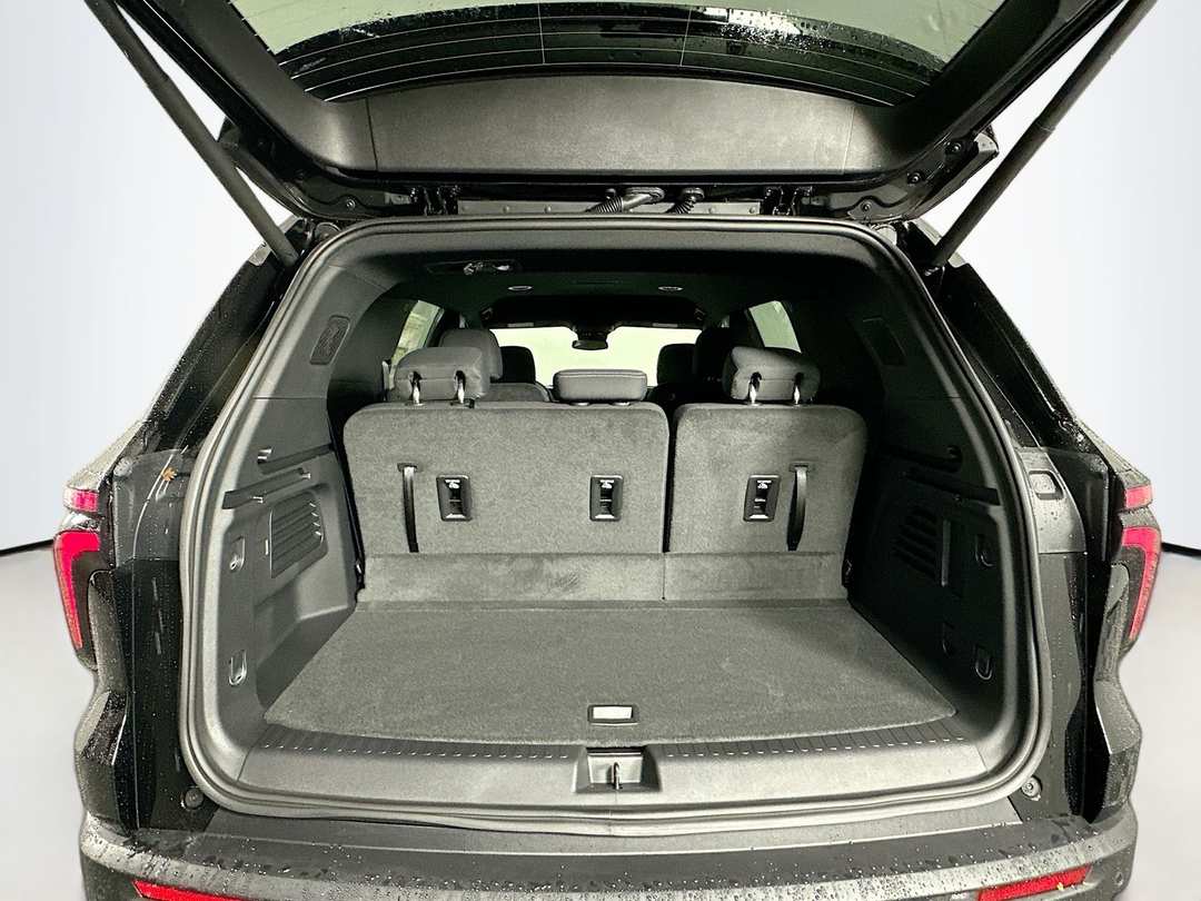 2026 Chevrolet Traverse LT - Image 26