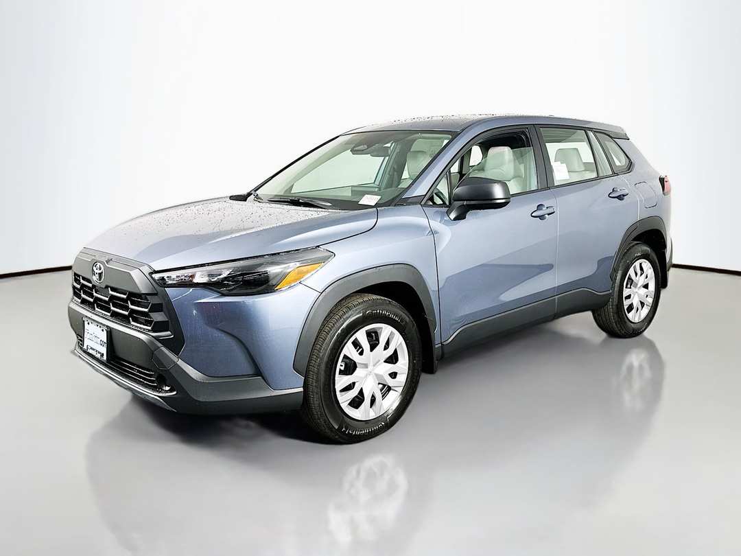 2026 Toyota Corolla Cross L - Image 3