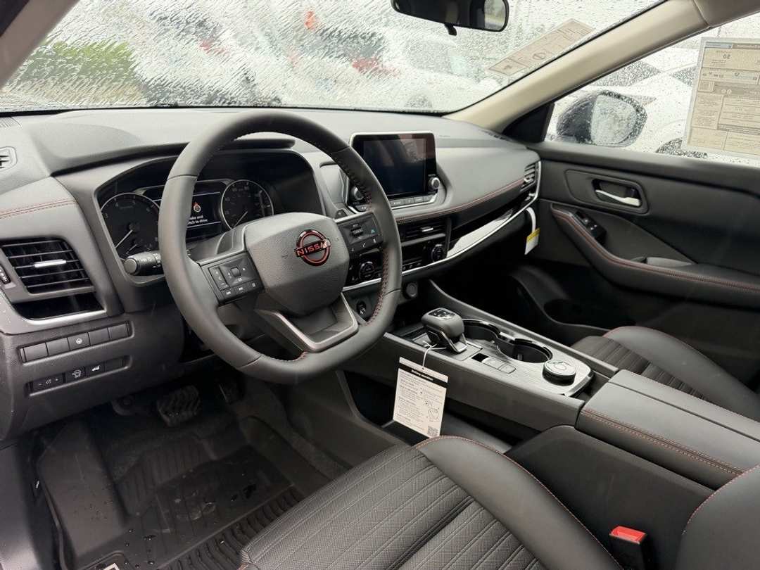 2026 Nissan Rogue Rock Creek - Image 15