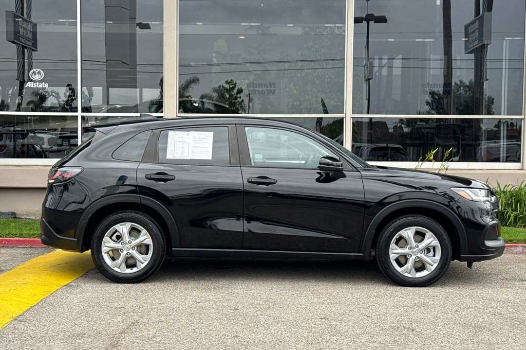 2023 Honda HR-V LX - Image 3